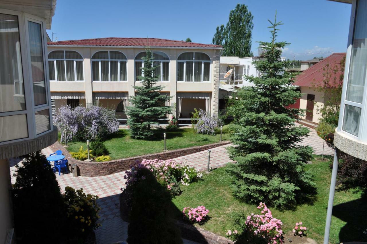 Zlata Inn Tamchy Dış mekan fotoğraf